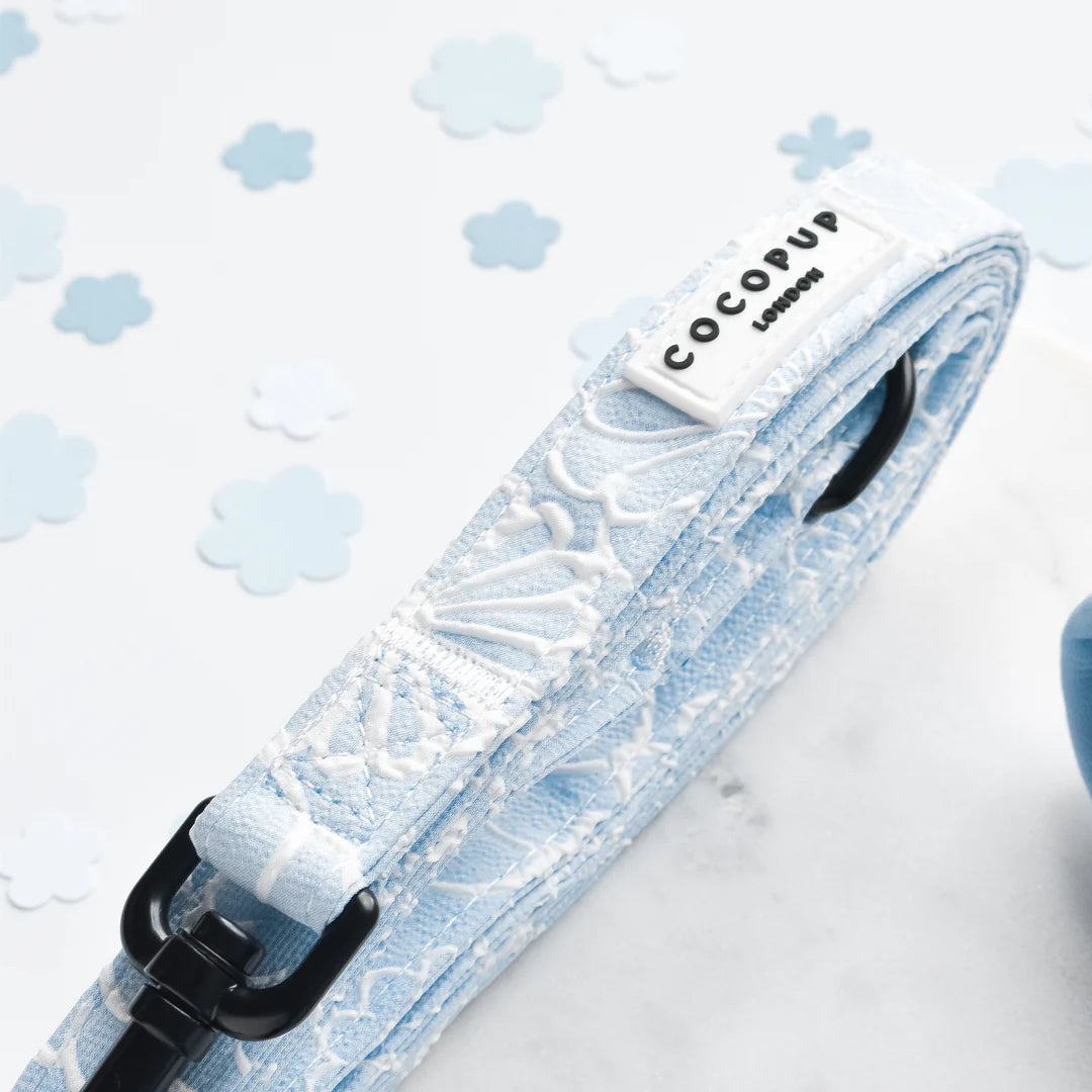 LUXE Dog Lead – Baby Blue Flower